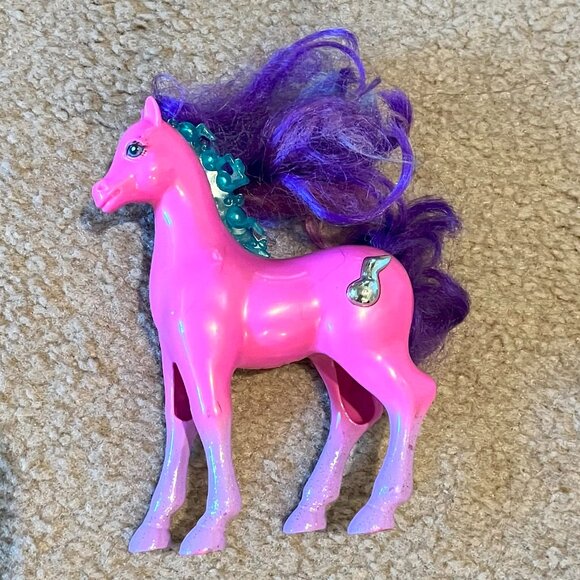 Barbie 5 Dolls, 2 Heads, Earrings, Necklace, Micro of America Horse - Picture 12 of 14